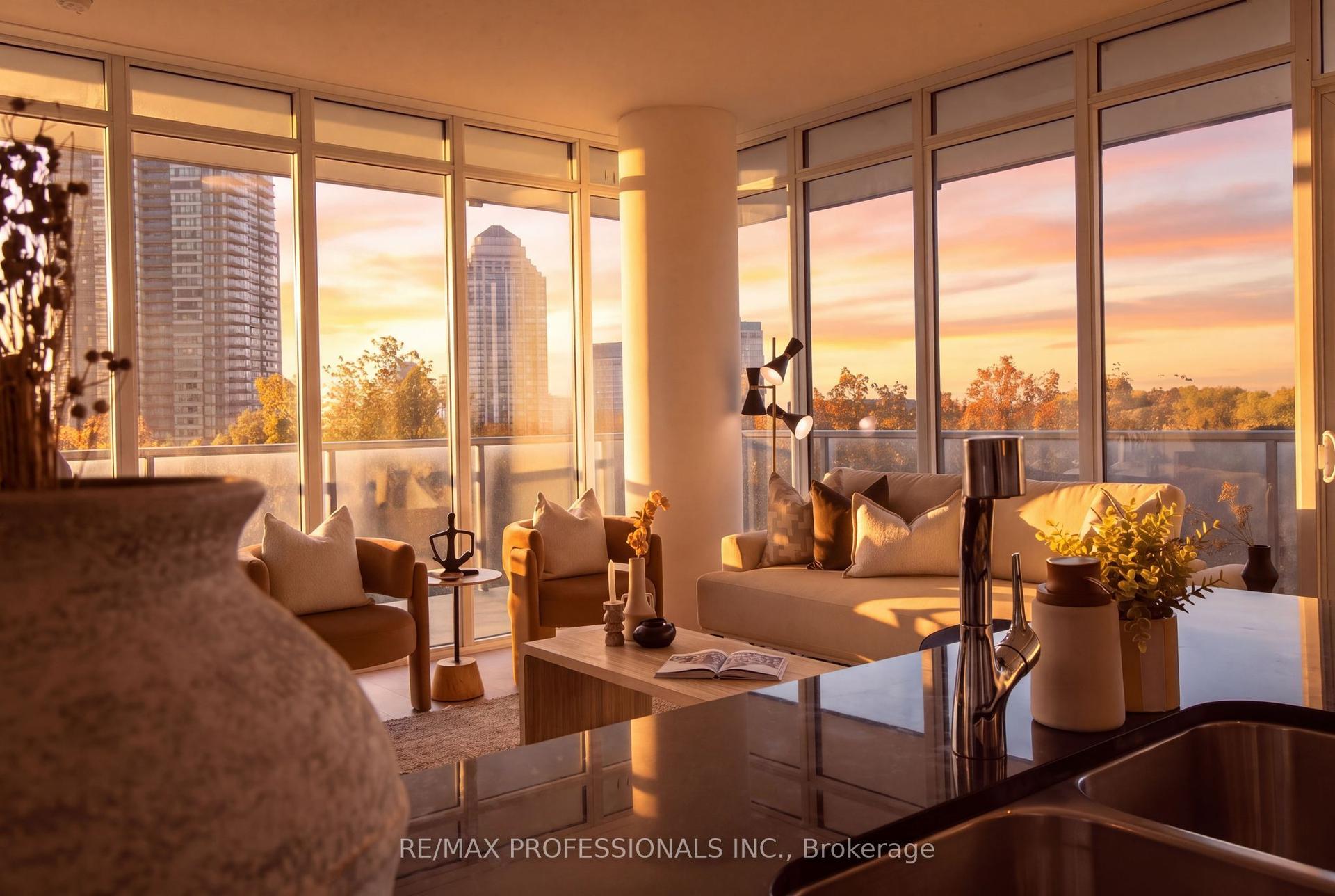 88 Park Lawn Road 505 #505, Toronto — Condo for sale, photo 1