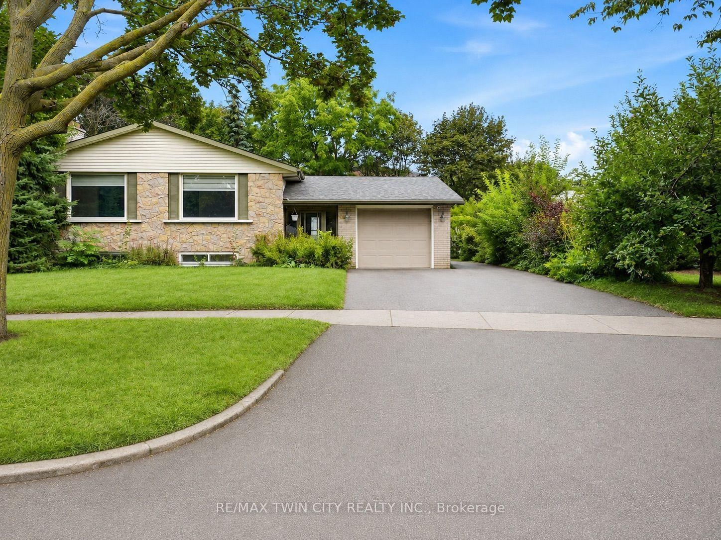 58 Tupper Crescent, Kitchener — Detached for sale, photo 1