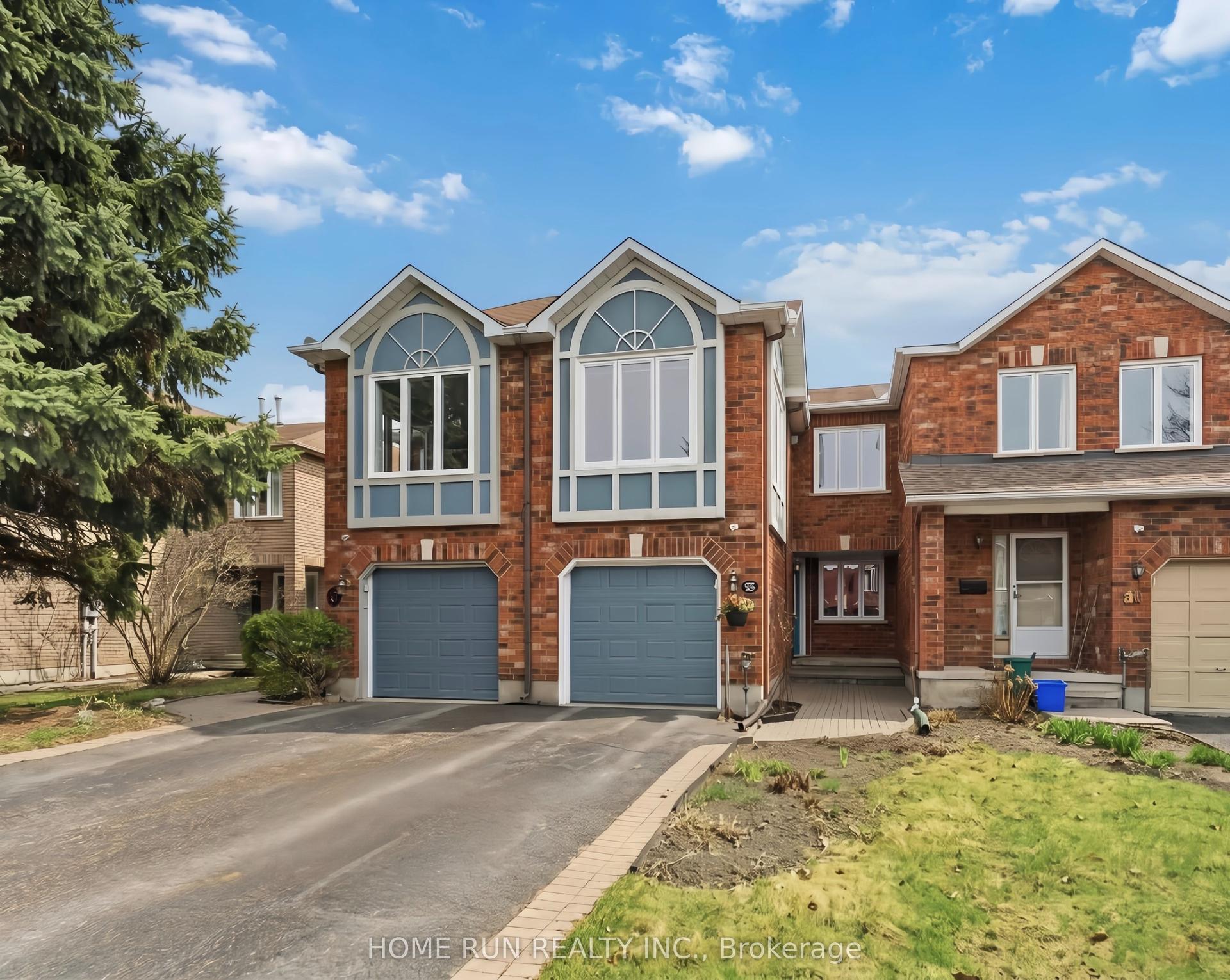 82 Westpointe Crescent — photo 1