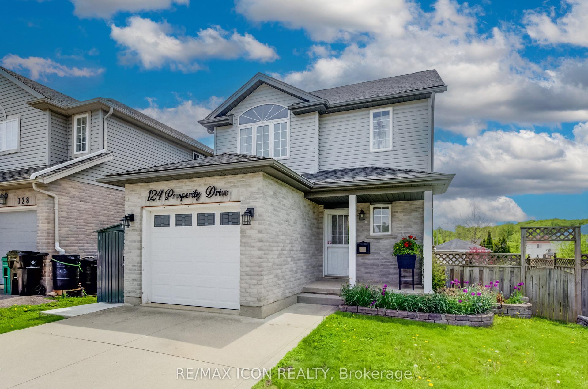 124 Prosperity Drive, Kitchener — Detached for sale, photo 1