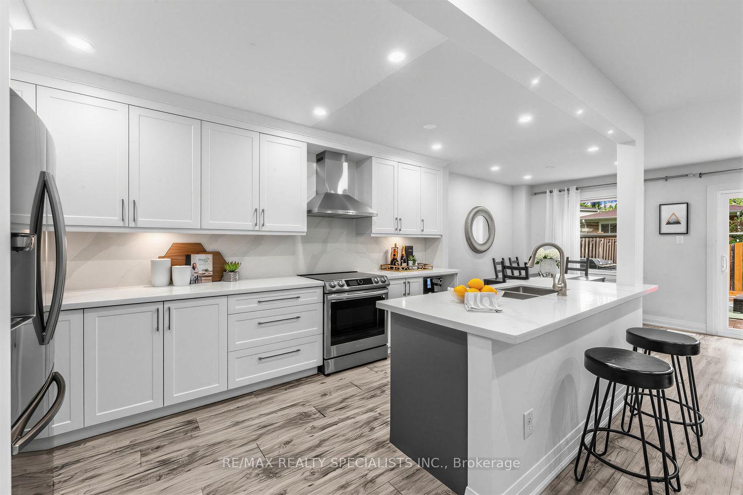 405 Hyacinthe Boulevard 7 #7, Mississauga — Condo Town for sale, photo 1