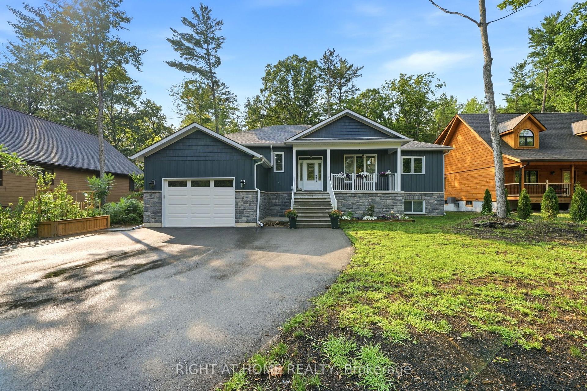 48 Nicole Boulevard, Tiny — Detached for sale, photo 1