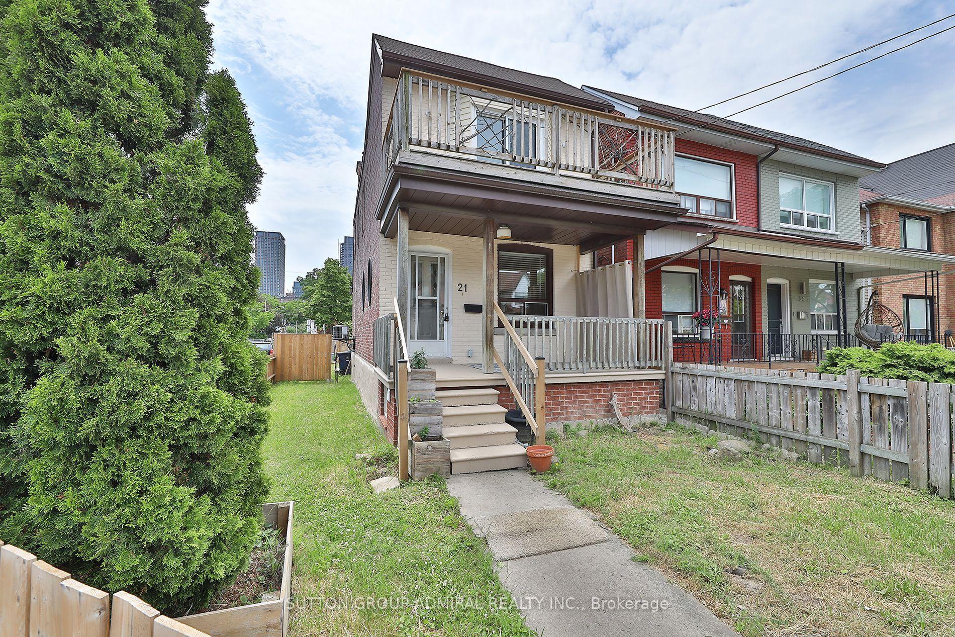 21 Wallace Avenue — photo 1