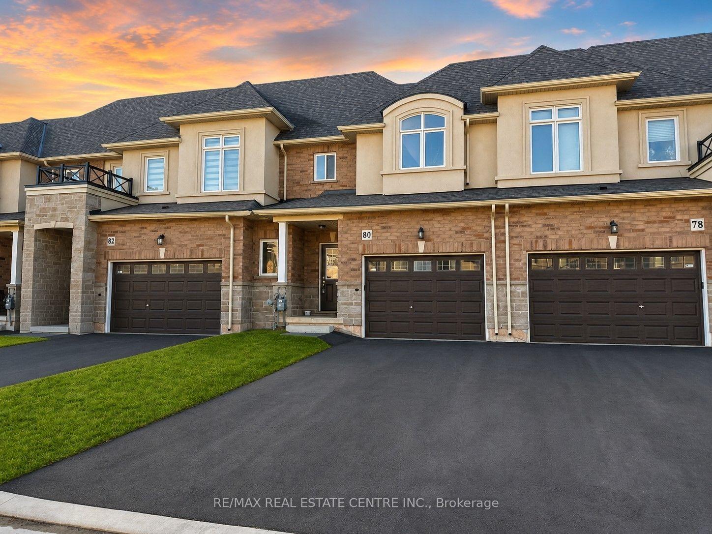 80 Pinot Crescent, Hamilton — Townhouse for lease, photo 1