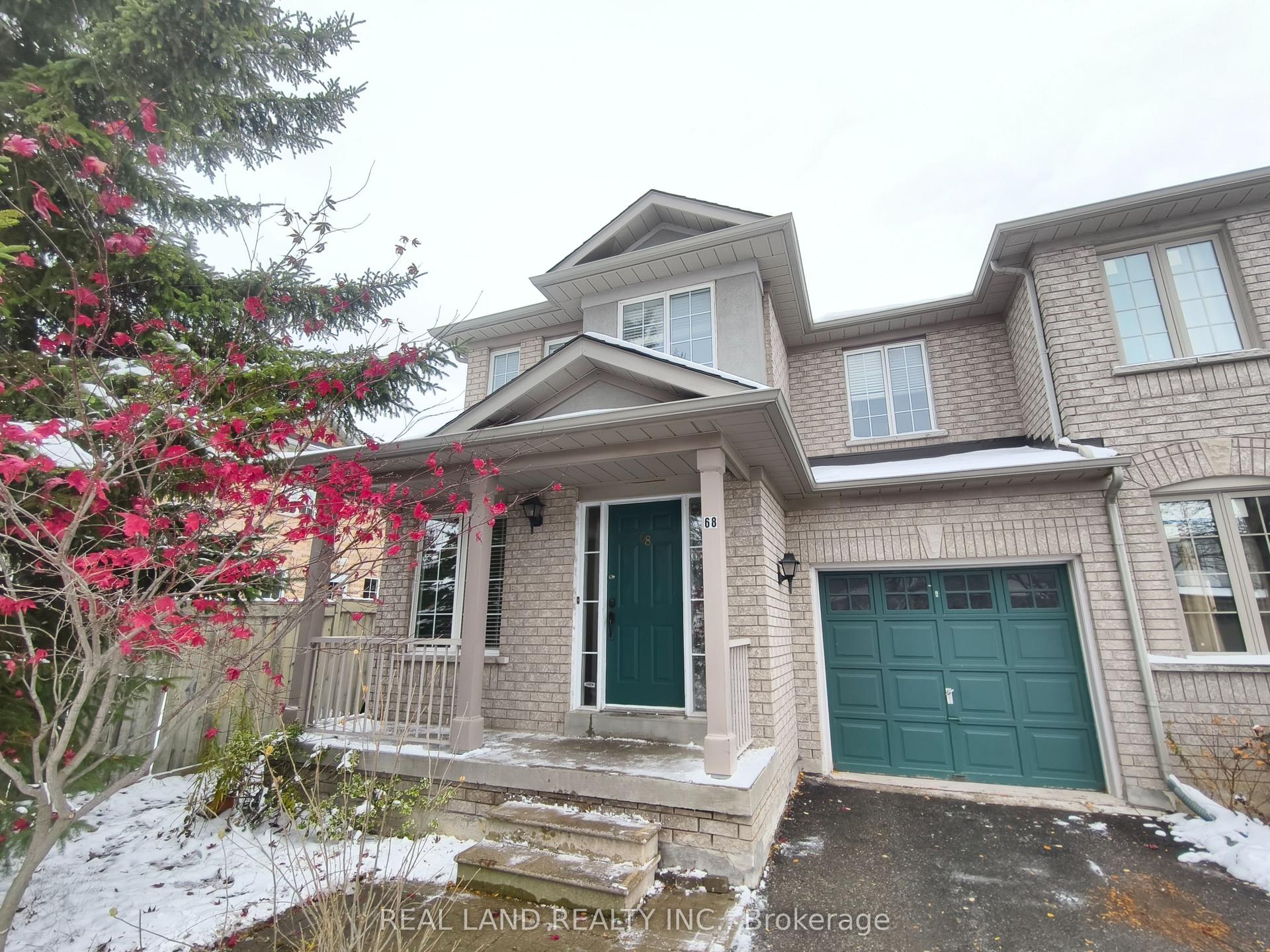 68 Waterton Crescent, Richmond Hill — Townhouse for lease, photo 1