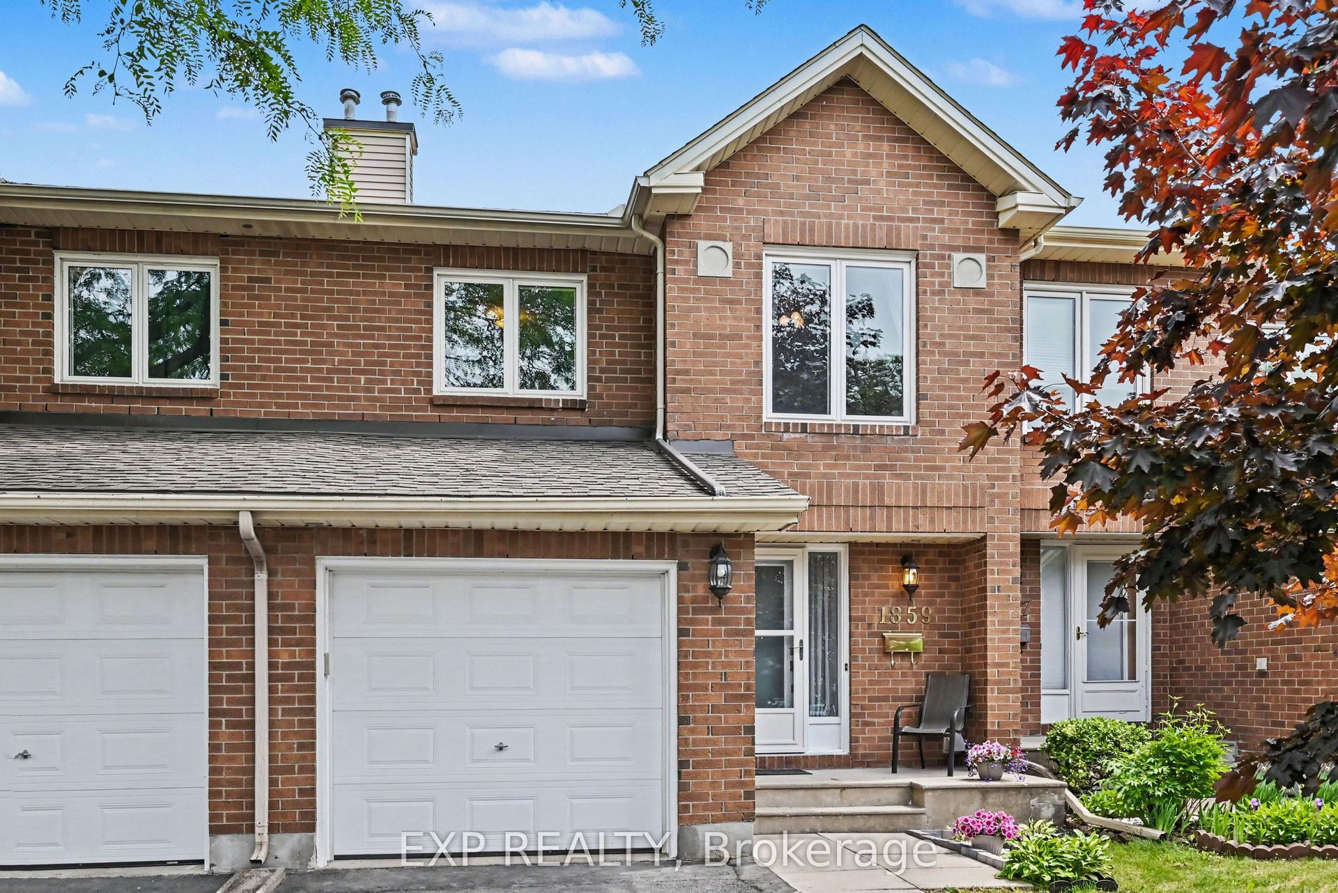 1859 Summerfields Crescent — photo 1