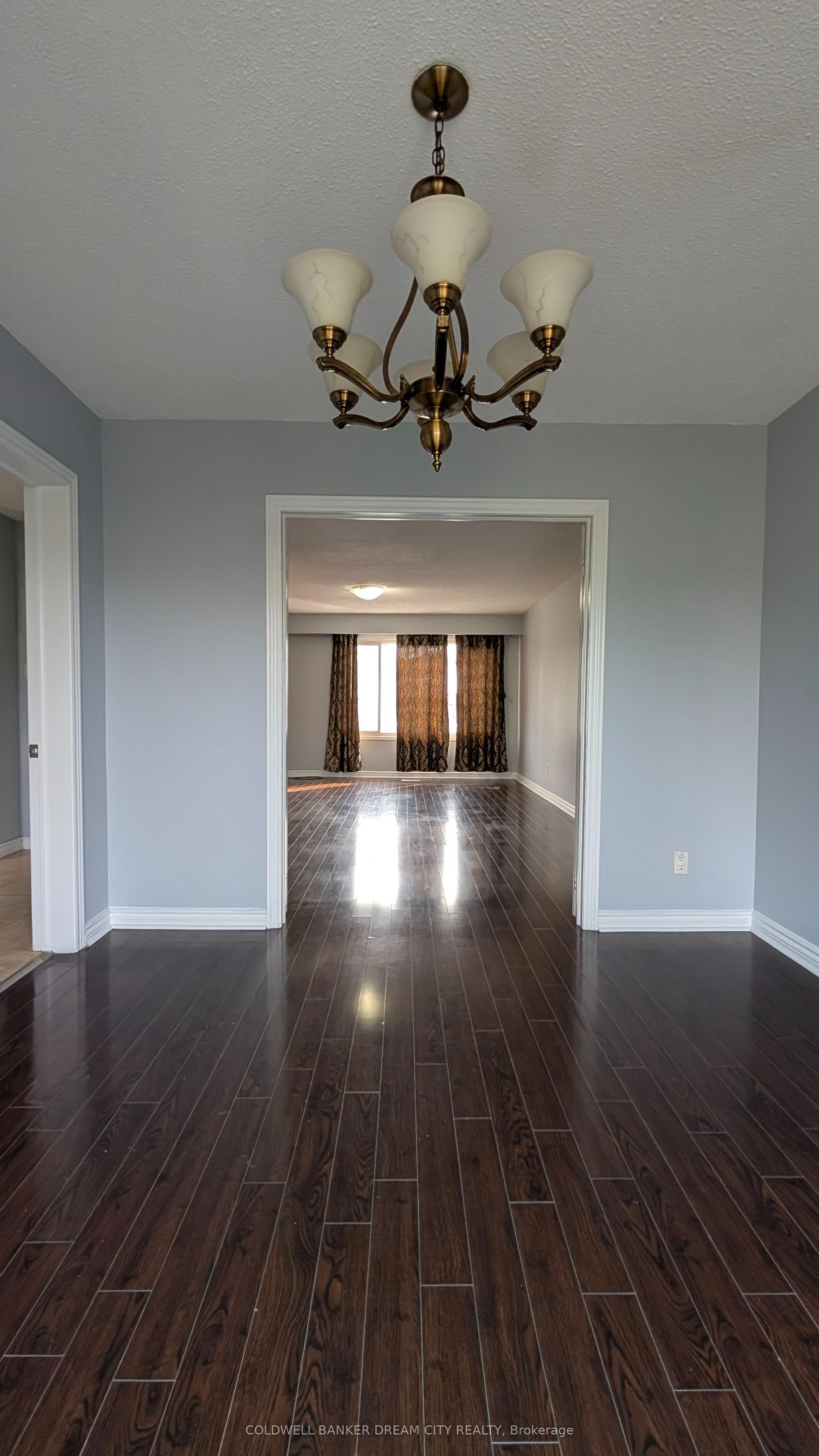 48 Merton Road — photo 1