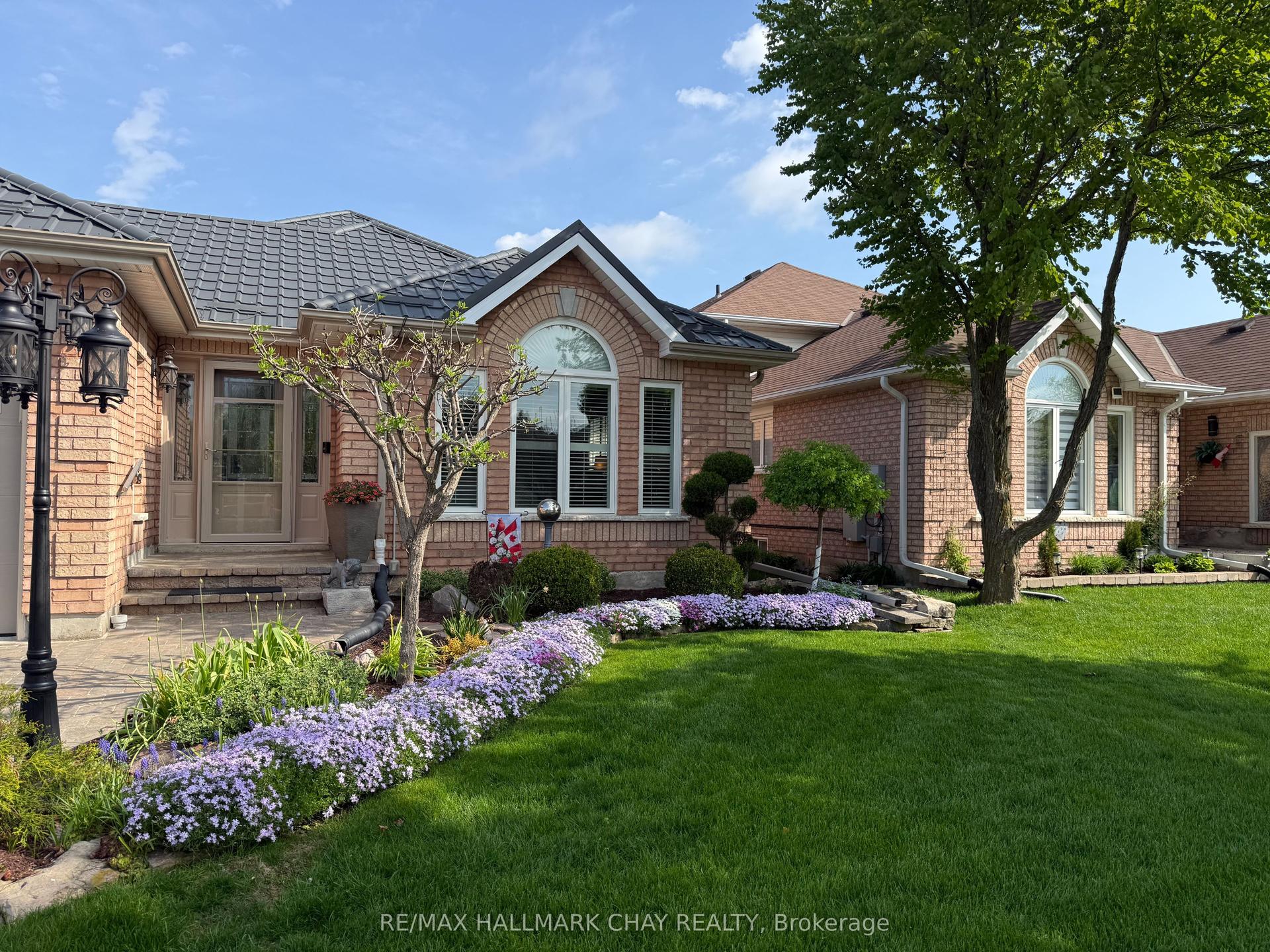 4 Darling Crescent — photo 1
