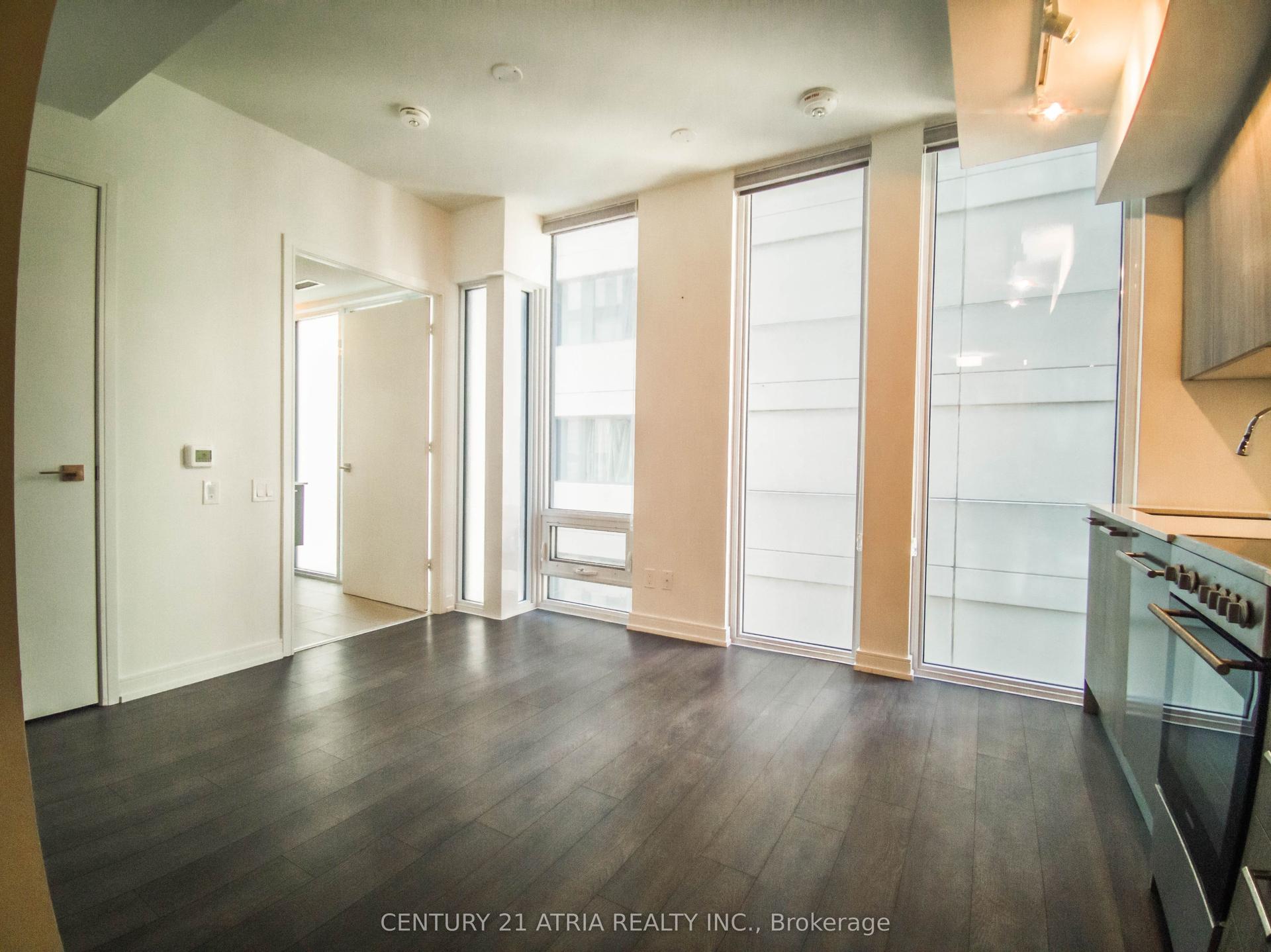 28 Wellesley Street E 1810 #1810, Toronto — Condo for lease, photo 1