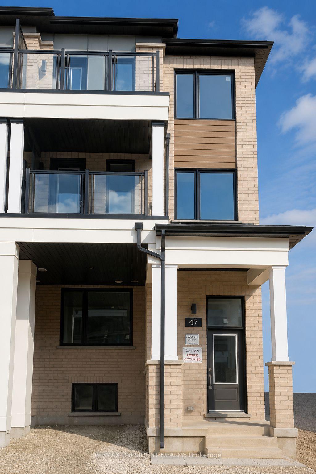 47 Thornbird Crescent — photo 1