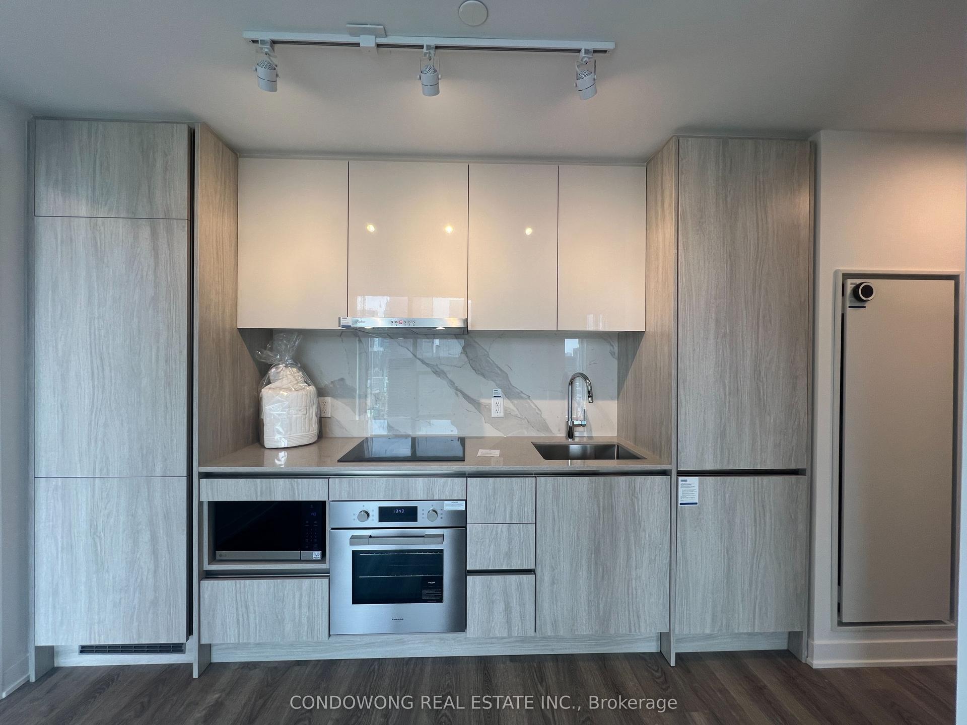 180 Front Street E 3512 #3512 — photo 1