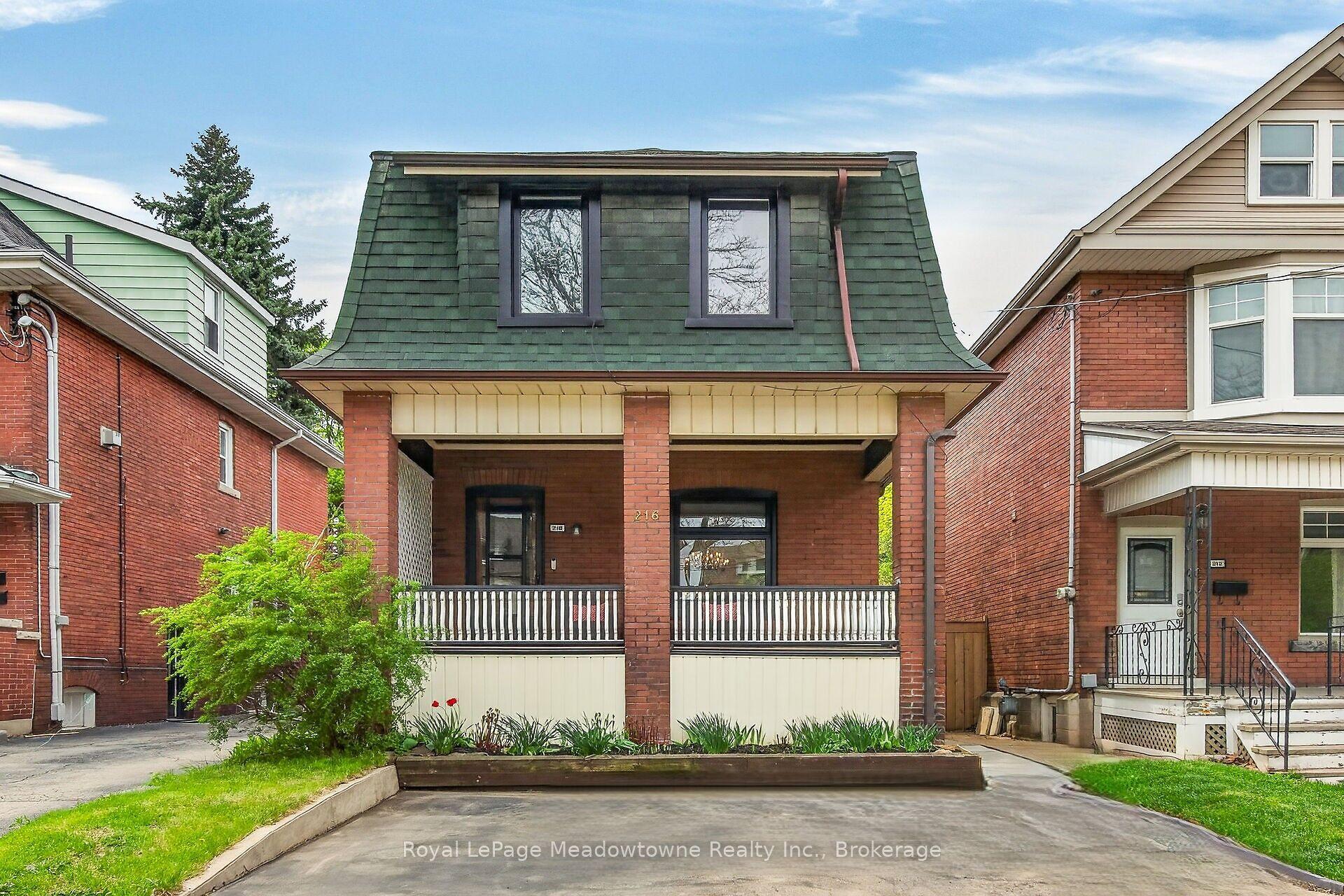 216 Maplewood Avenue — photo 1