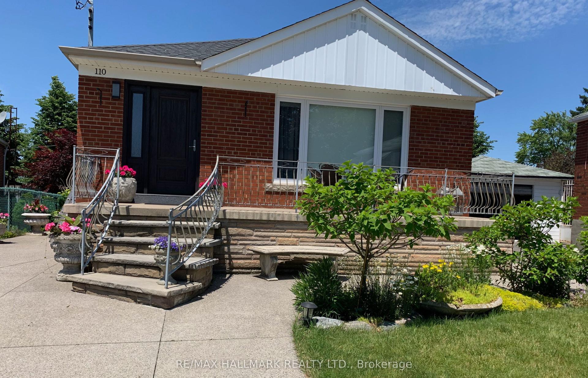110 Trinnell Boulevard, Toronto — Detached for lease, photo 1