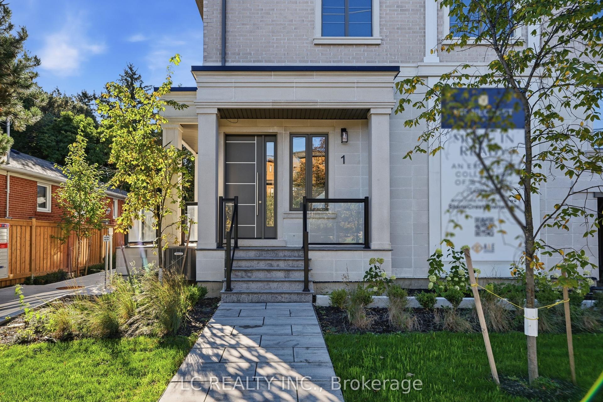 241 Finch Avenue E A01 #A01, Toronto — Townhouse for sale, photo 1