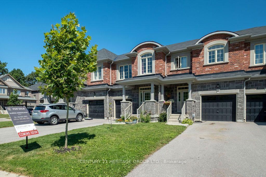 28 Cupples Farm Lane, East Gwillimbury — Townhouse for sale, photo 1