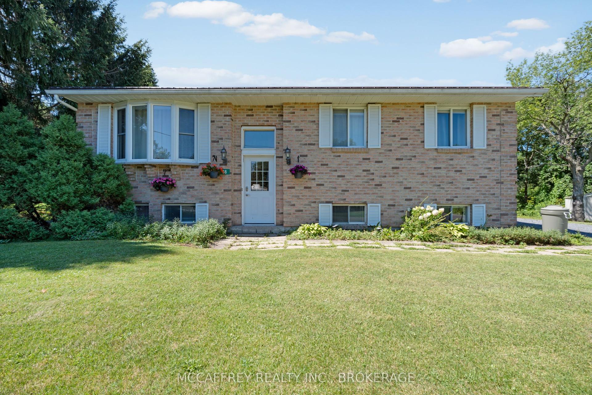 38 William Street, Stone Mills — Detached for sale, photo 1