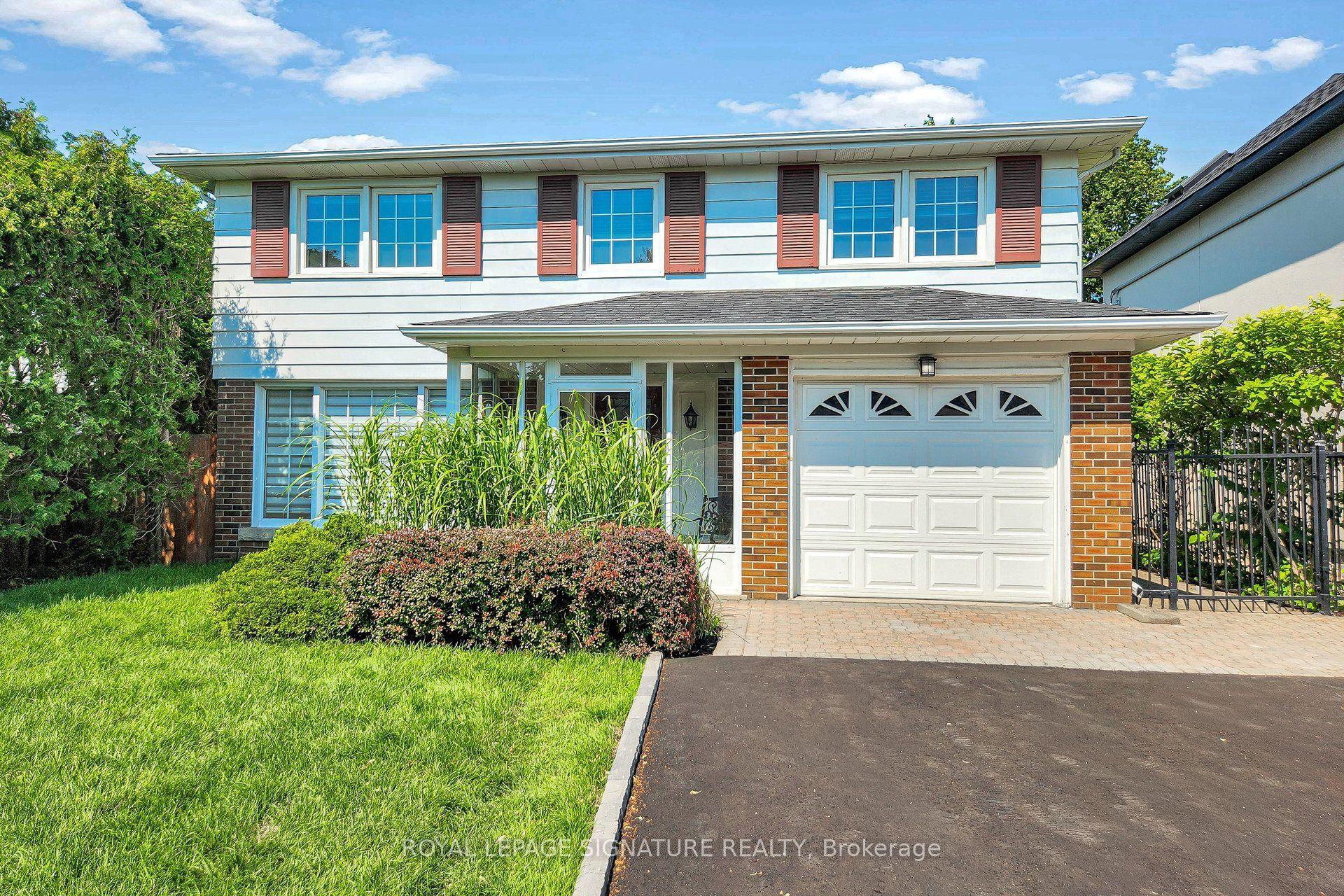 67 Cathedral Bluffs Drive, Toronto — Detached for sale, photo 1