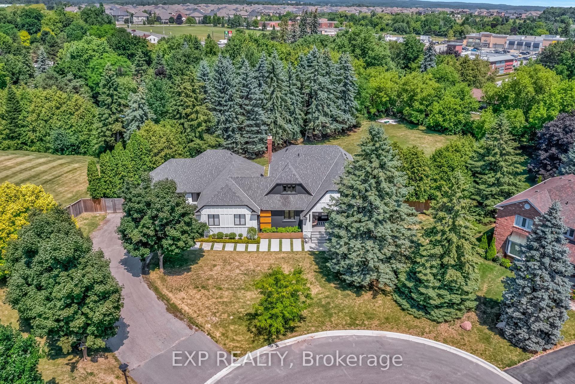 17 Chamberlain Court, King — Detached for sale, photo 1