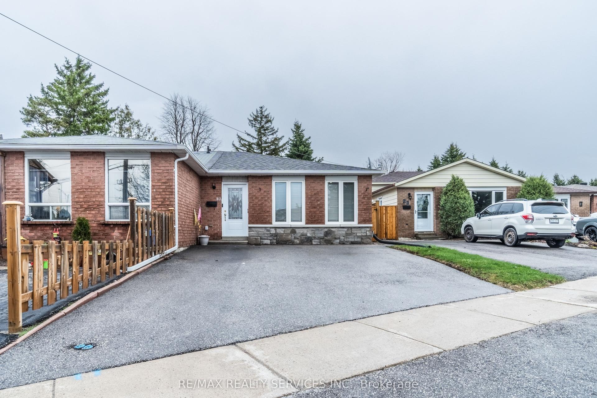 23 Dawson Road — photo 1