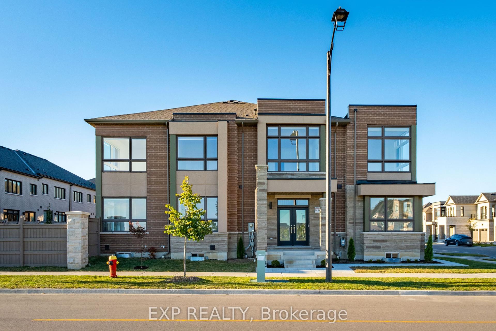 160 Bawden Drive, Richmond Hill — Townhouse for lease, photo 1