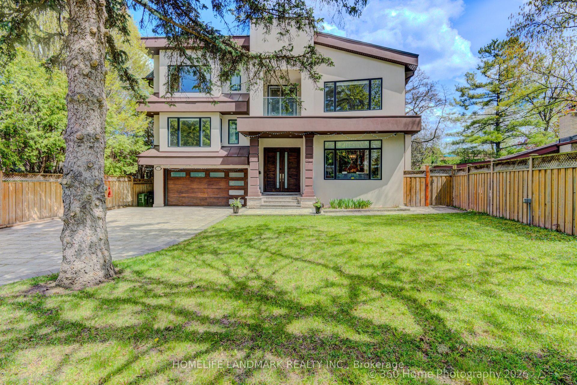 37 CHATFIELD Drive — photo 1