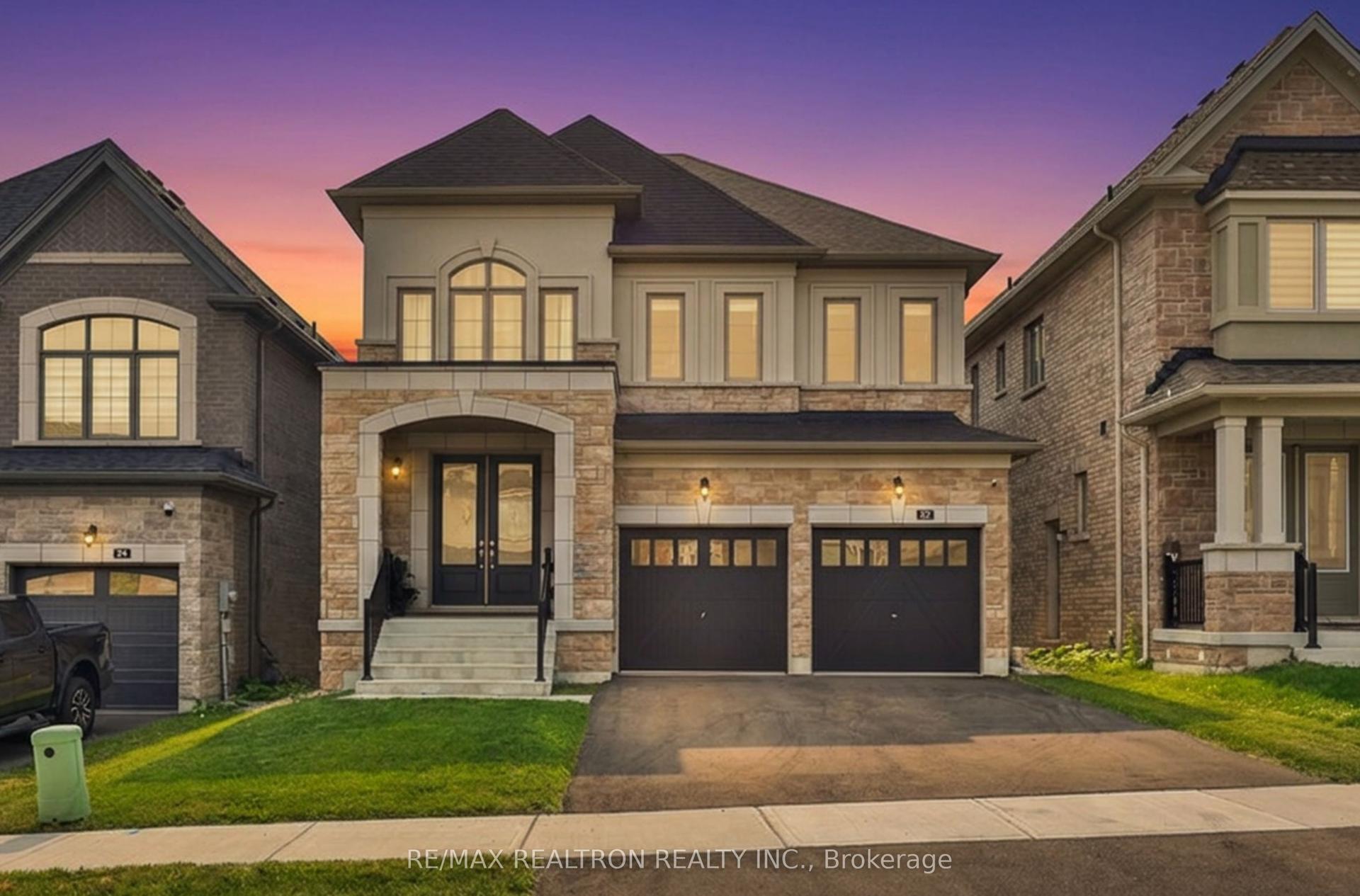 22 Upbound Court, East Gwillimbury — Detached for sale, photo 1