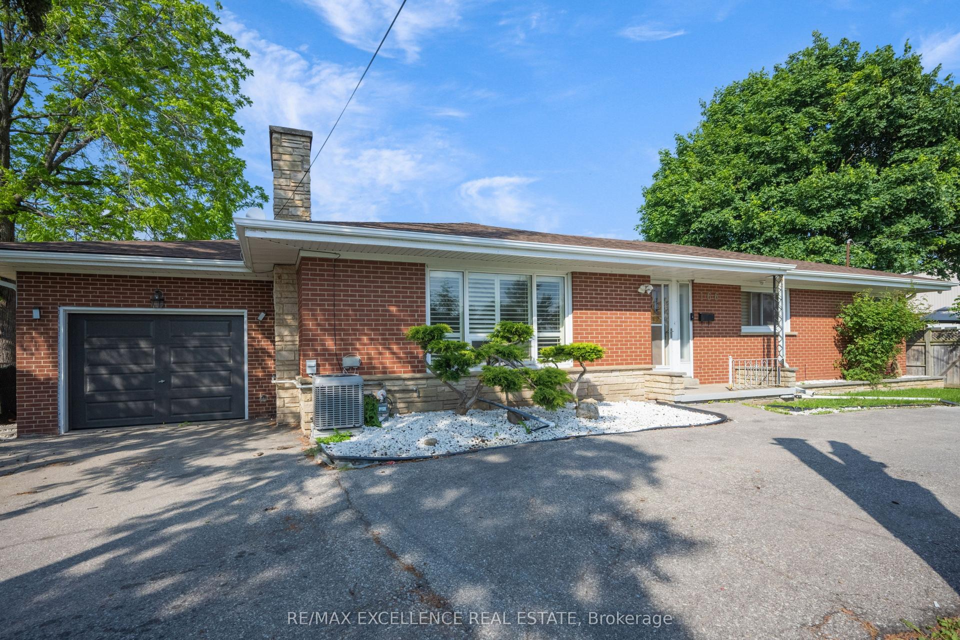 166 Mclaughlin Road S — photo 1