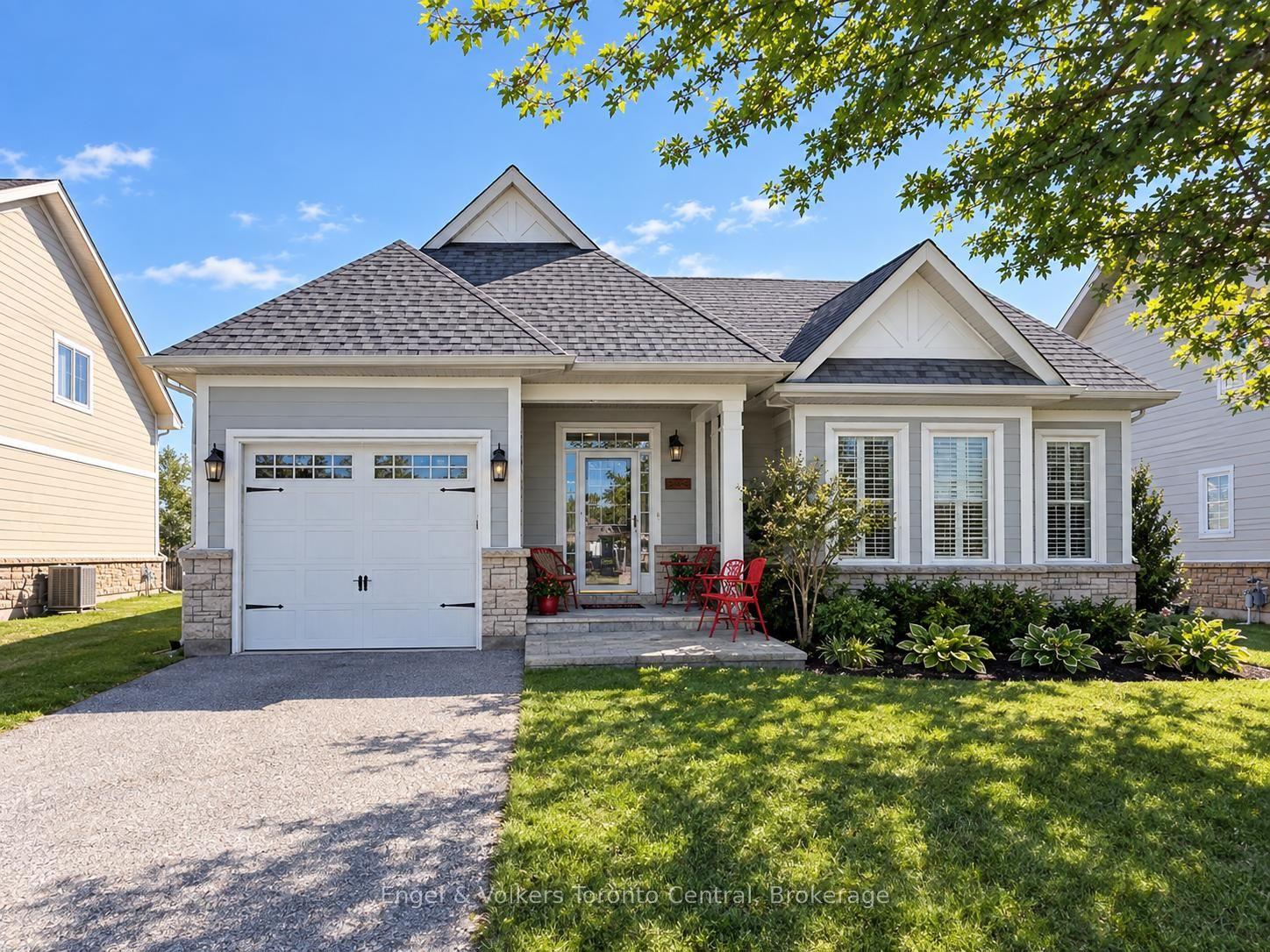 55 CLUBHOUSE Drive, Collingwood — Detached for lease, photo 1