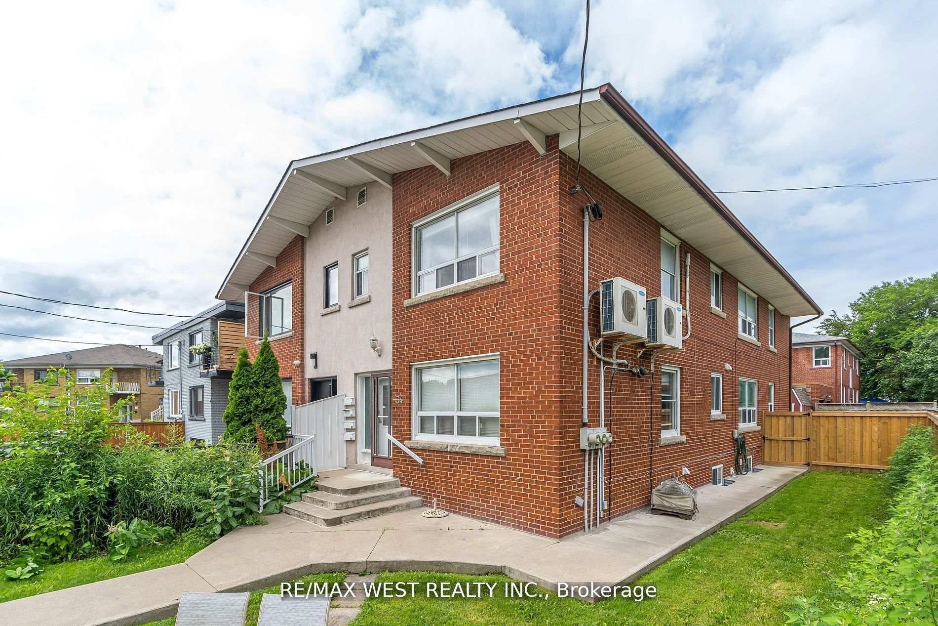 34 Penhurst Avenue B2 #B2, Toronto — Semi-Detached for lease, photo 1