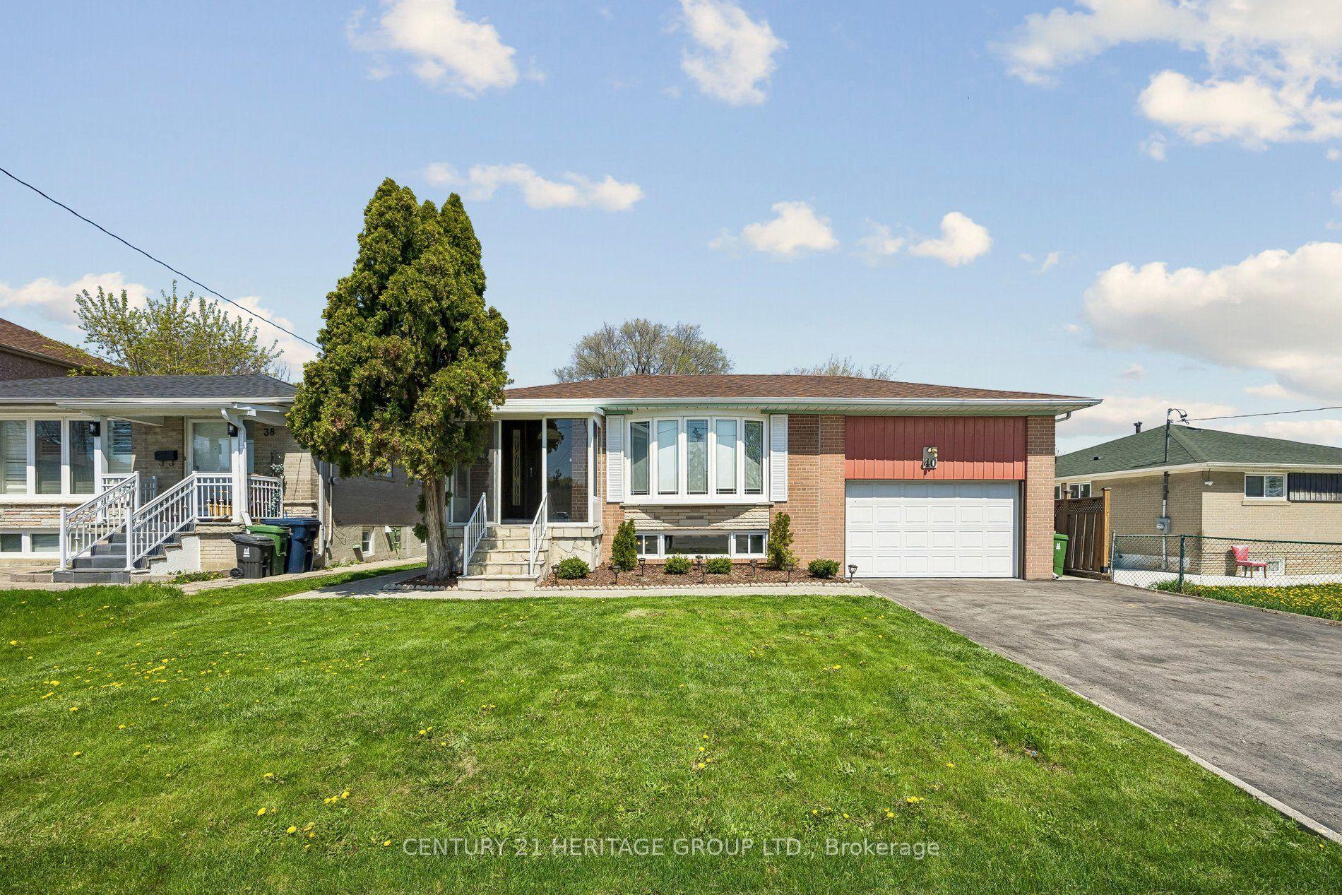 40 Amaron Avenue — photo 1