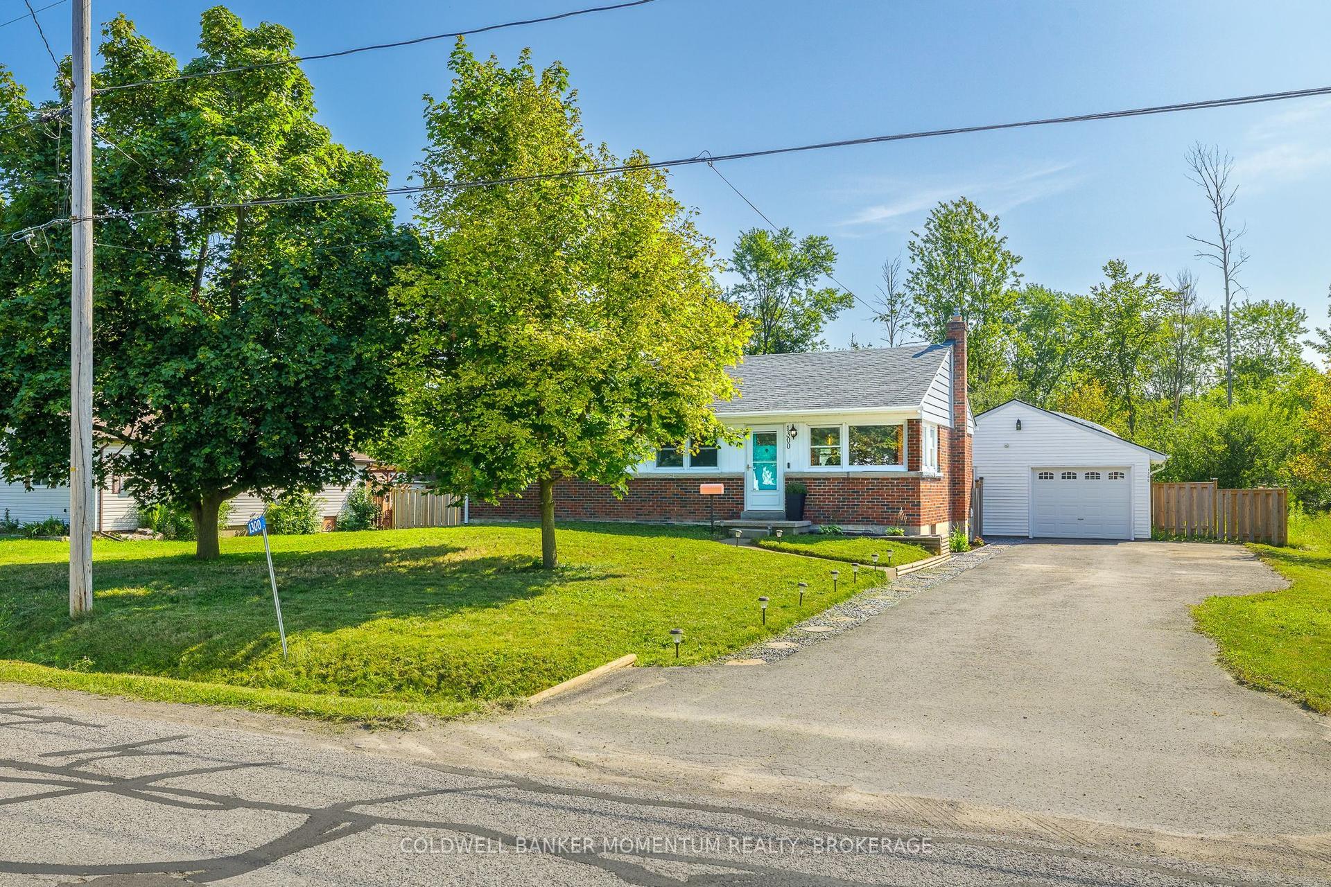 1300 Spears Road, Fort Erie — Detached for sale, photo 1