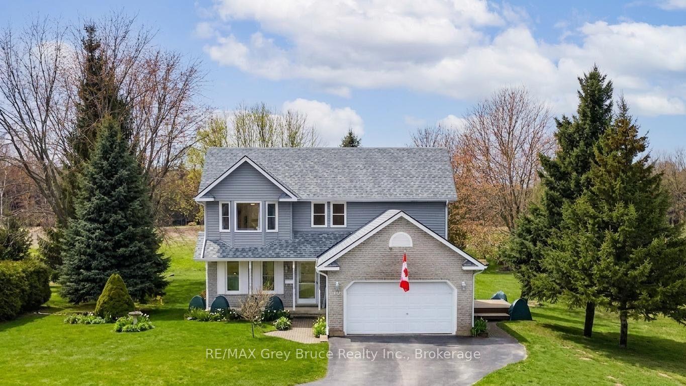 112 Mary Avenue — photo 1