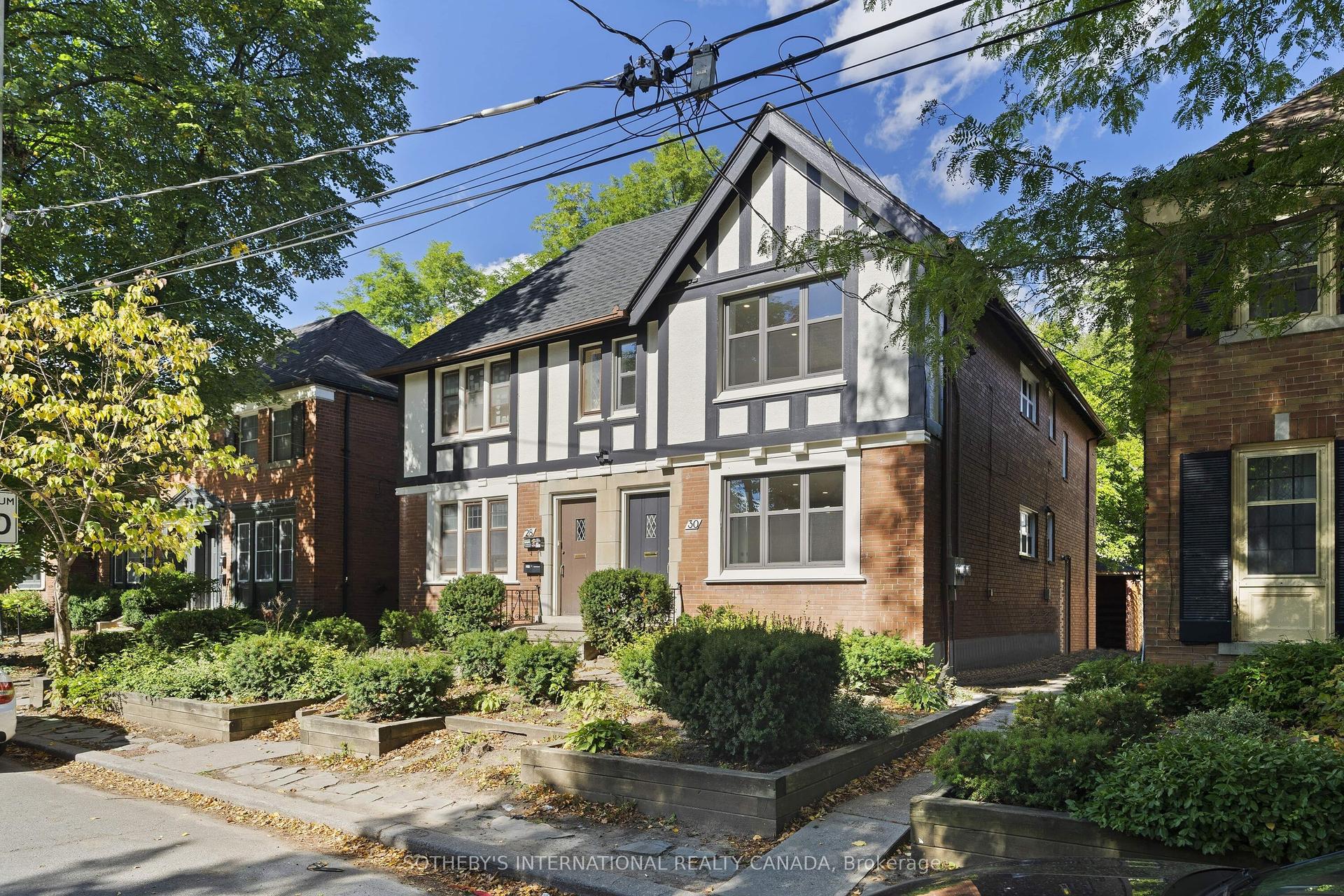 30 Strathgowan Avenue Upper #Upper — photo 1