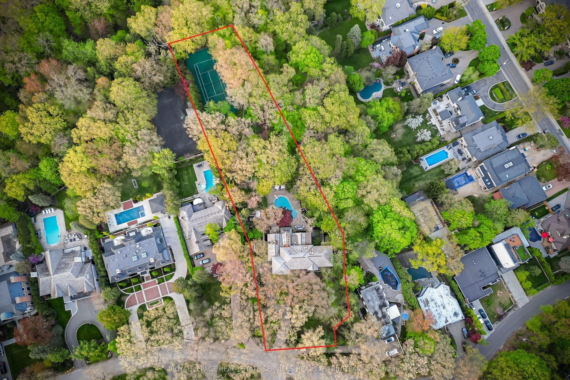 25 North Drive, Toronto — Detached for sale, photo 1