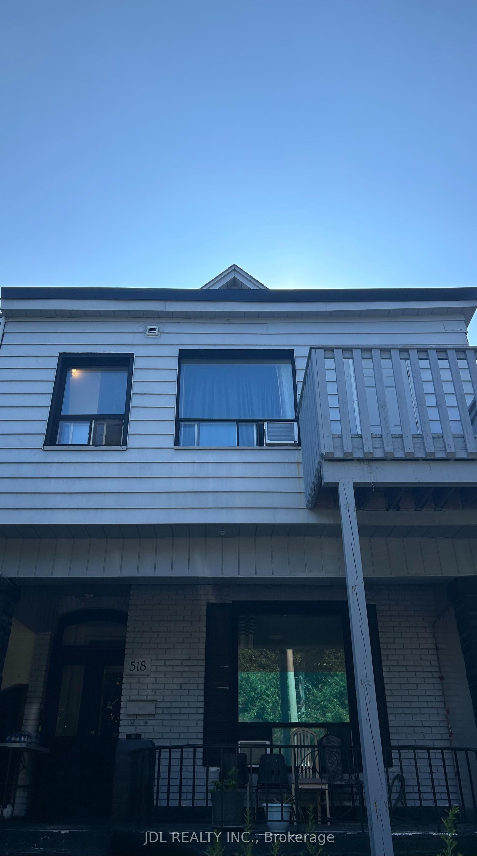 518 Manning Ave Avenue Unit A #Unit A, Toronto — Detached for lease, photo 1