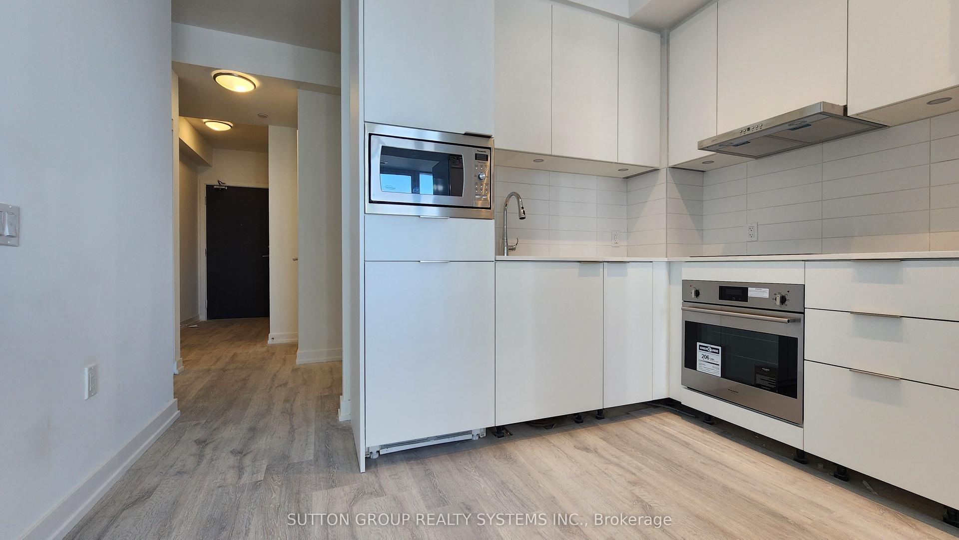 8 Olympic Garden Drive S1401 #S1401, Toronto — Condo for lease, photo 1