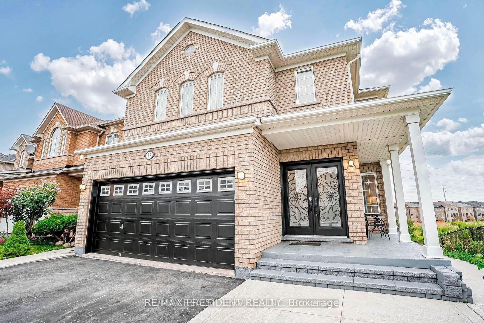15 Roundstone Drive, Brampton — Detached for lease, photo 1