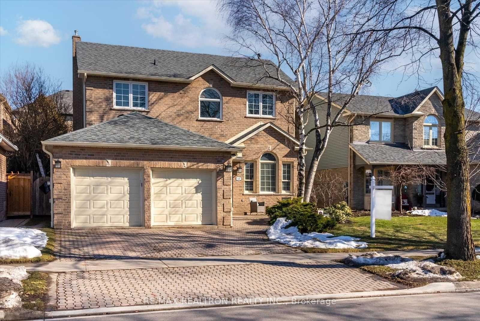 68 Flint Crescent Upper #Upper — photo 1