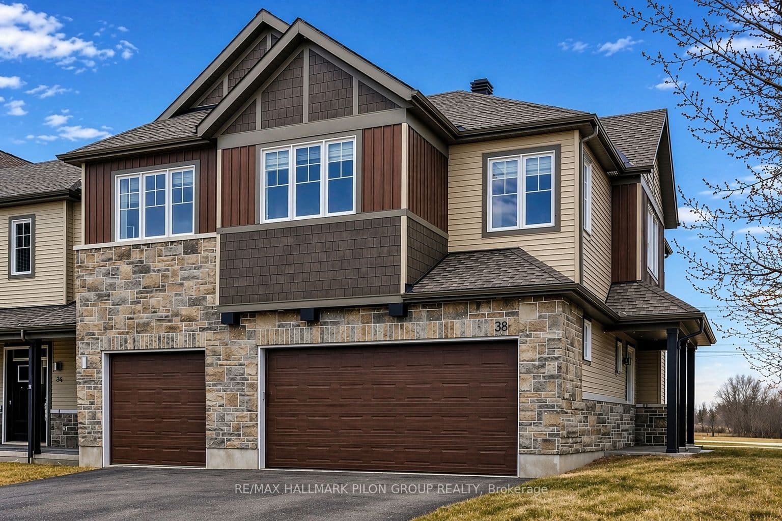 38 Riddell Street — photo 1