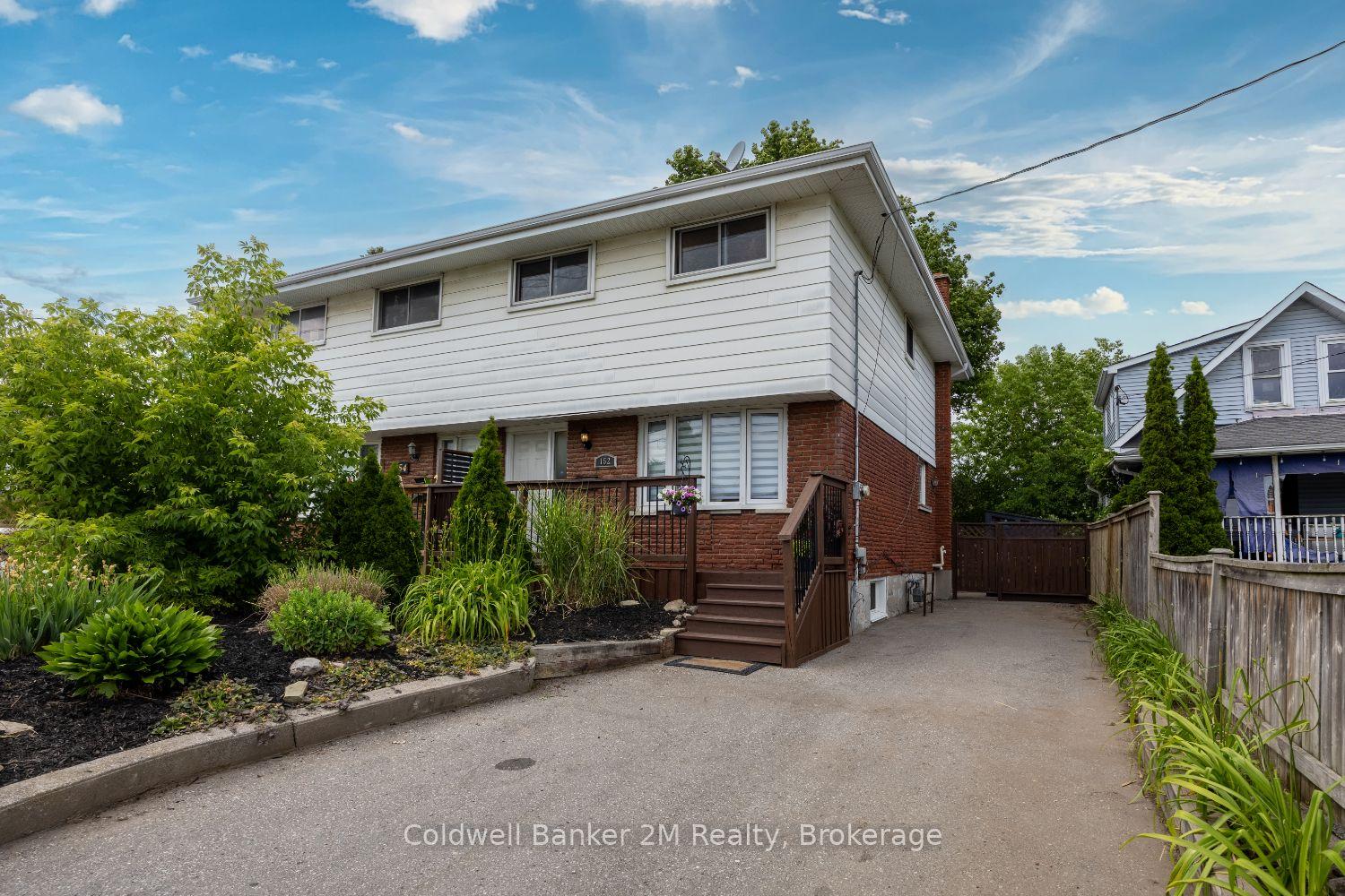 152 Taunton Road W — photo 1