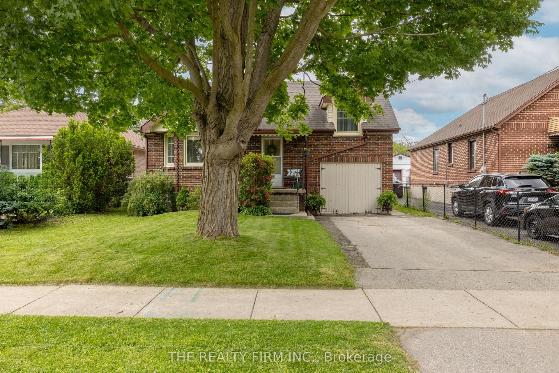 384 Spruce Street, London East — Detached for lease, photo 1