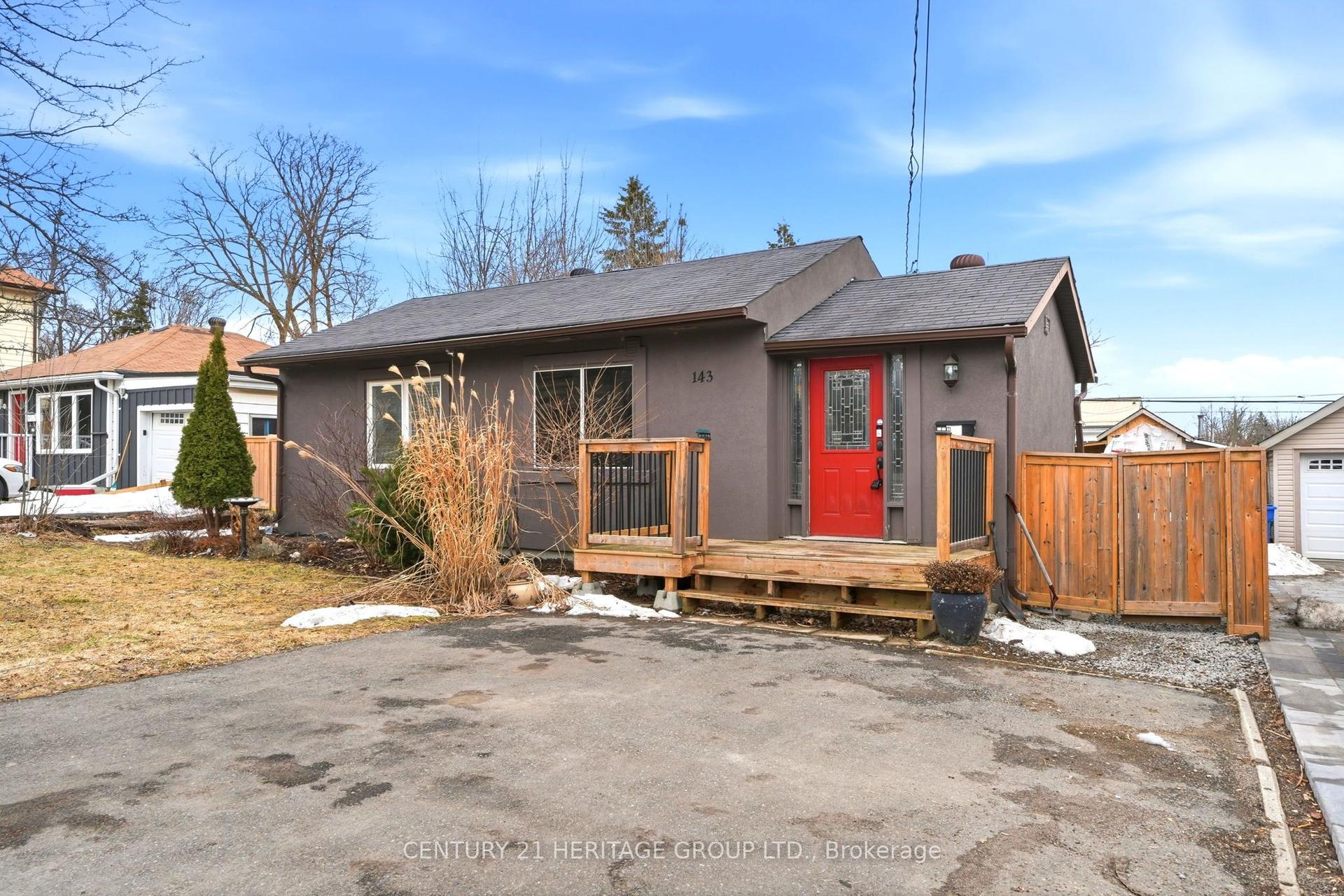 143 Silas Boulevard — photo 1