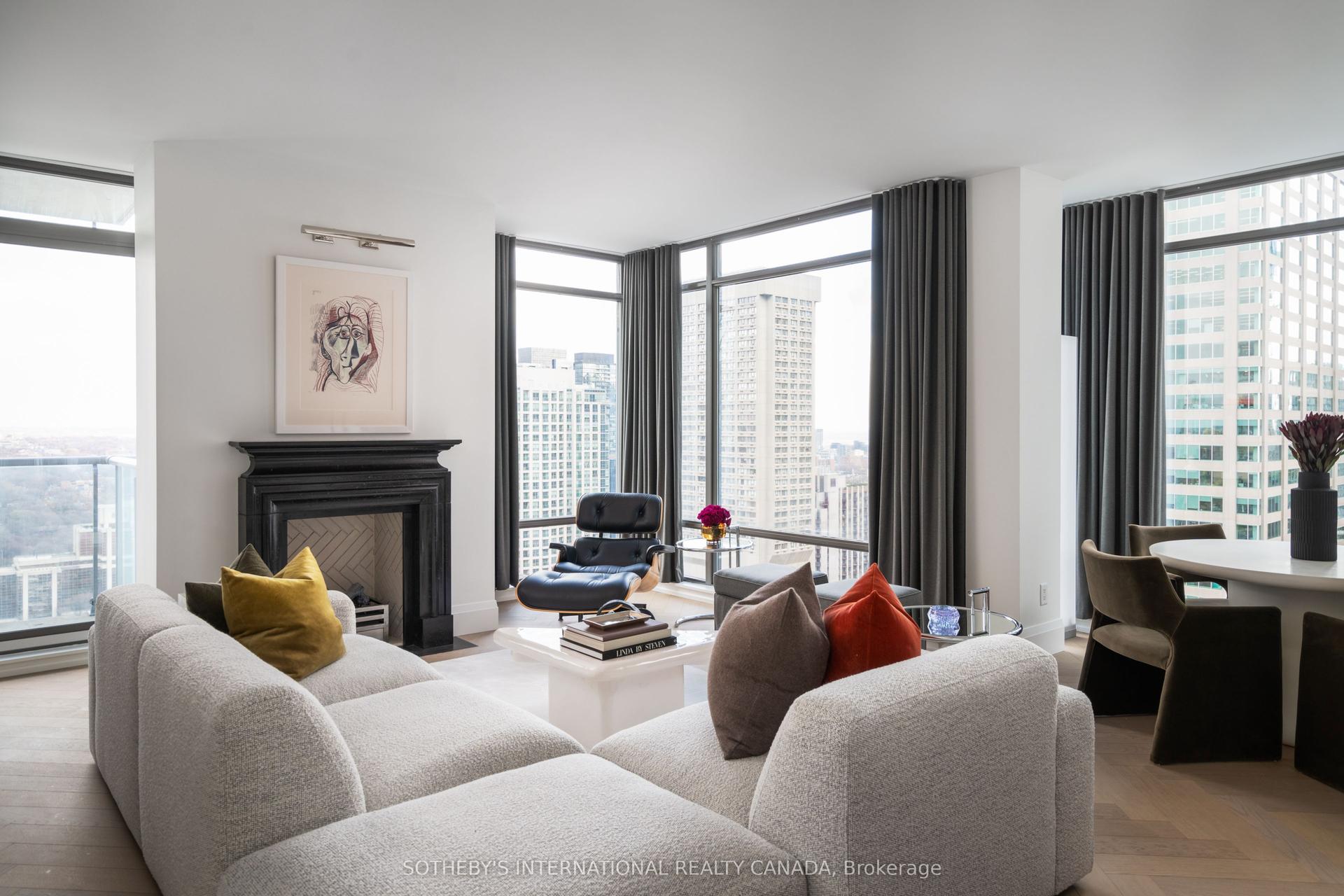 18 Yorkville Avenue 2902 #2902, Toronto — Condo for sale, photo 1