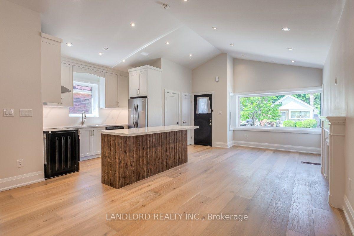 29 Hutton Avenue, Toronto — Detached for lease, photo 1