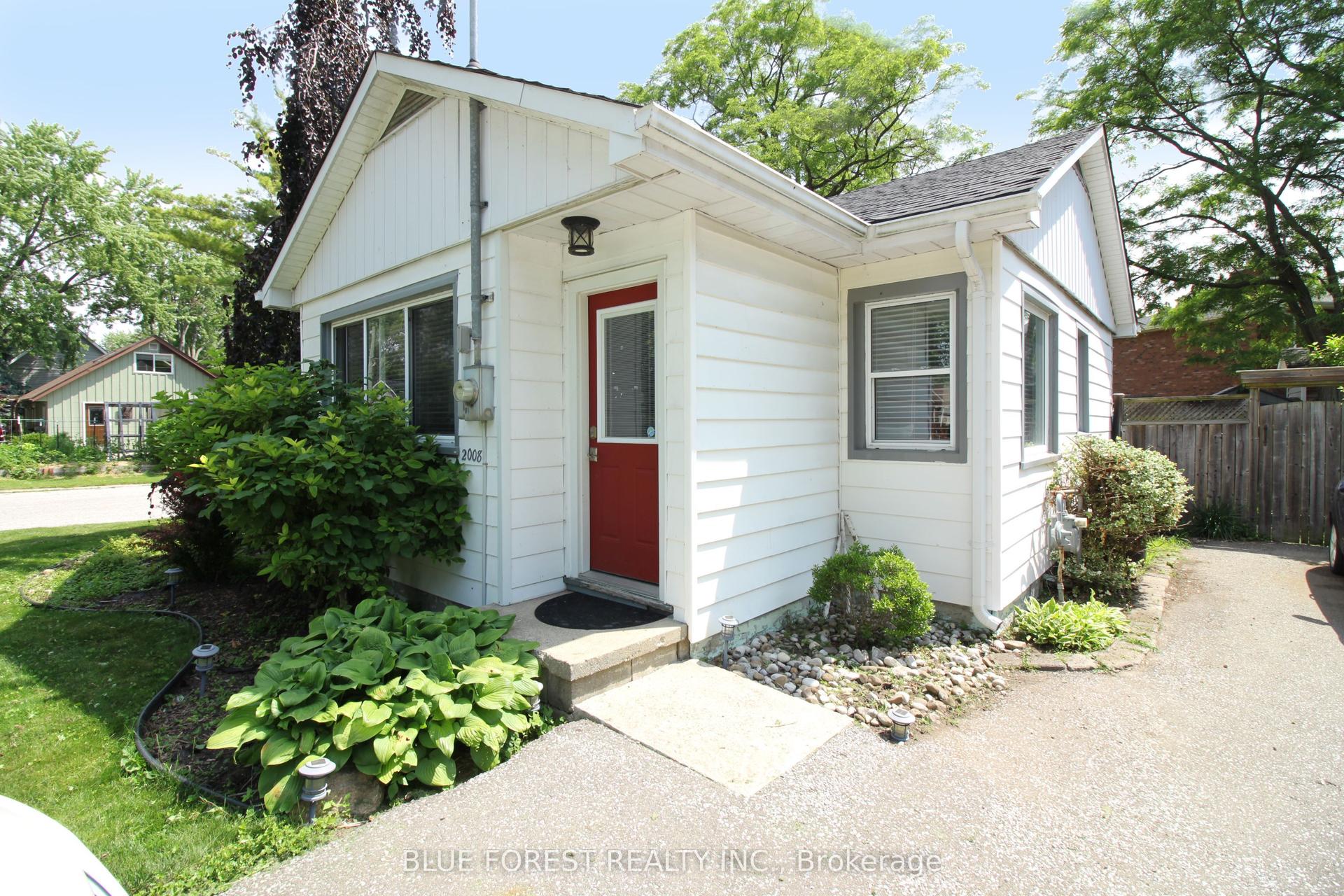 2008 Olive Street — photo 1