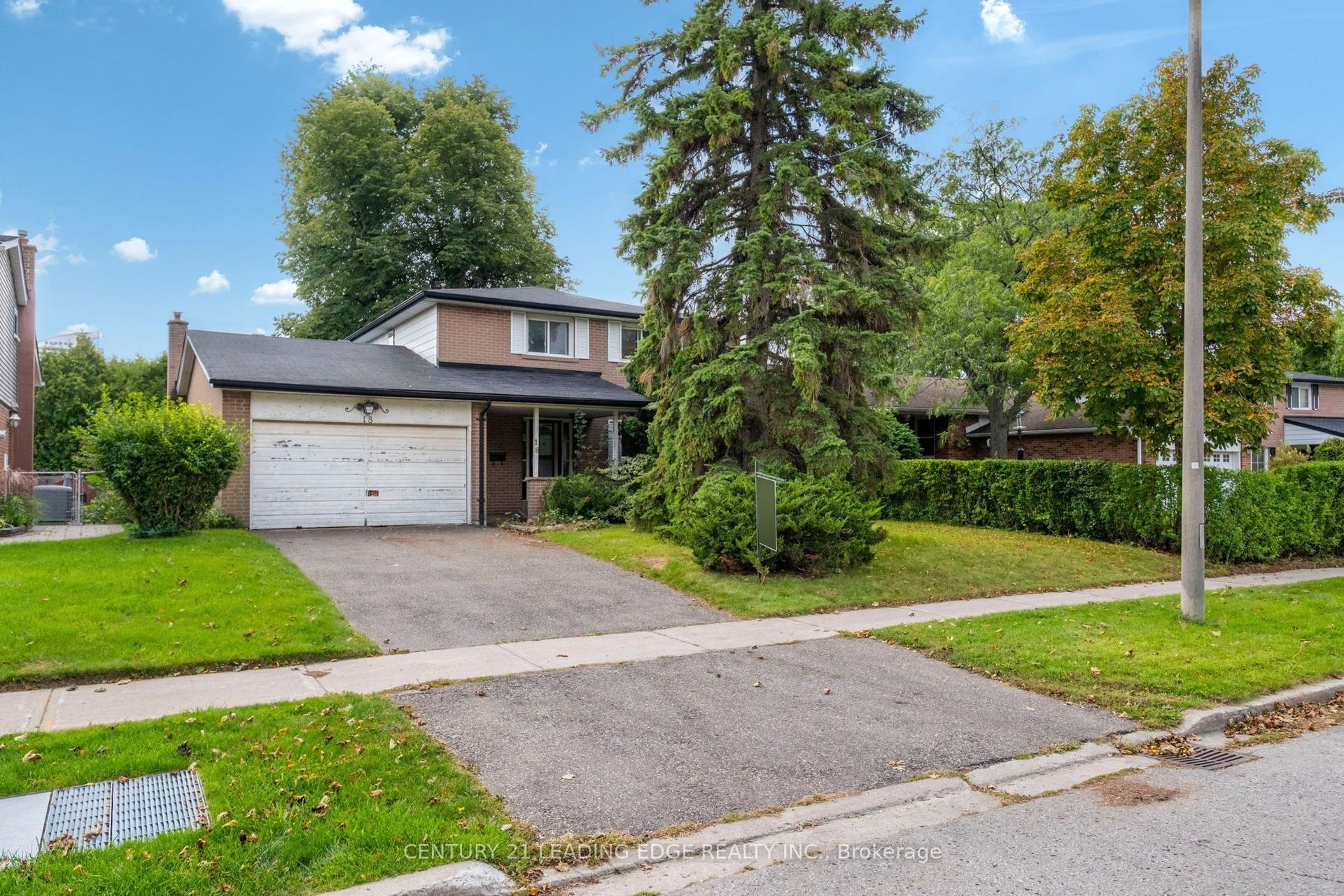 18 Kentish Crescent, Toronto — Detached for sale, photo 1