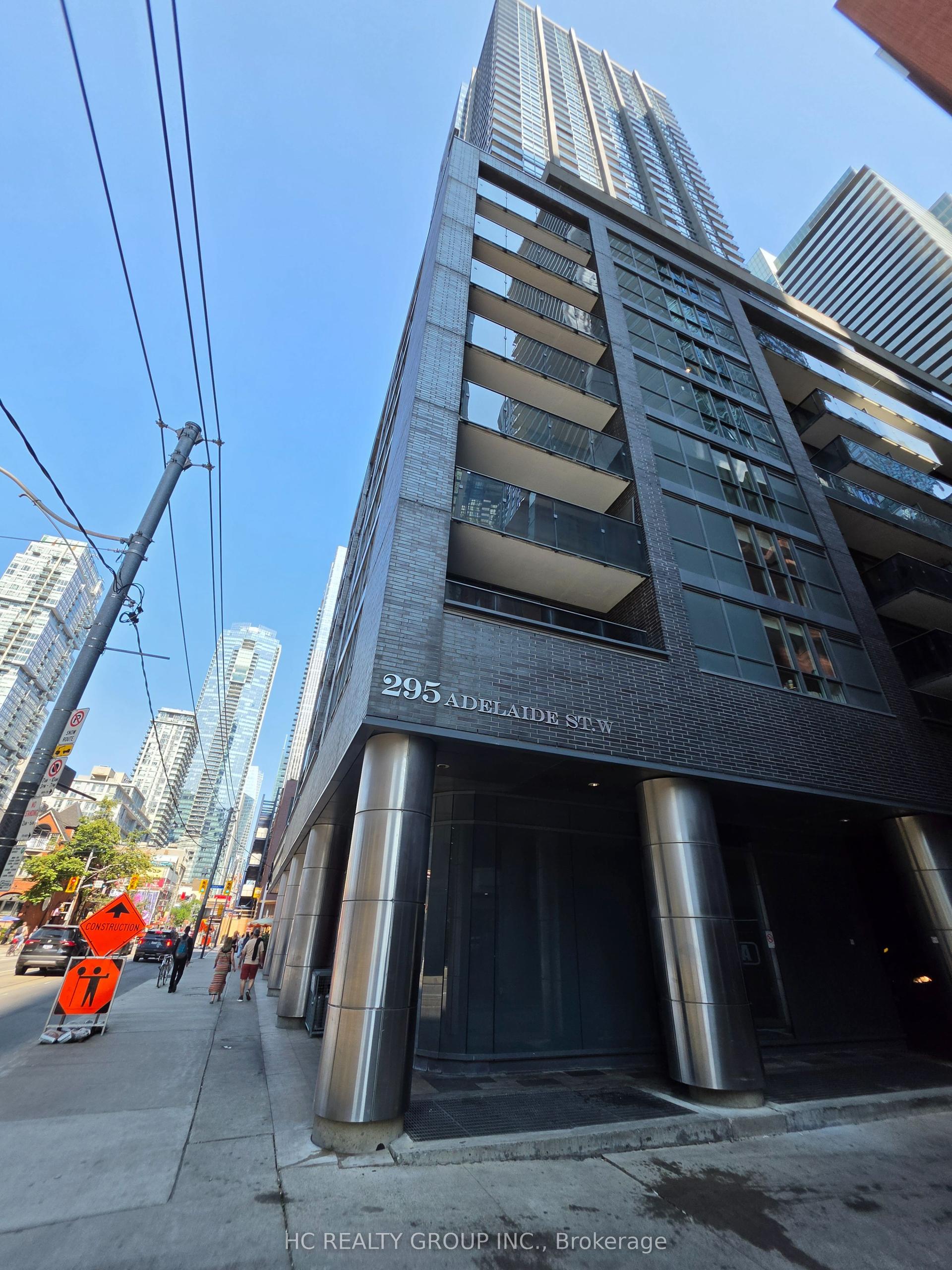 295 Adelaide Street W 1017 #1017, Toronto — Condo for lease, photo 1