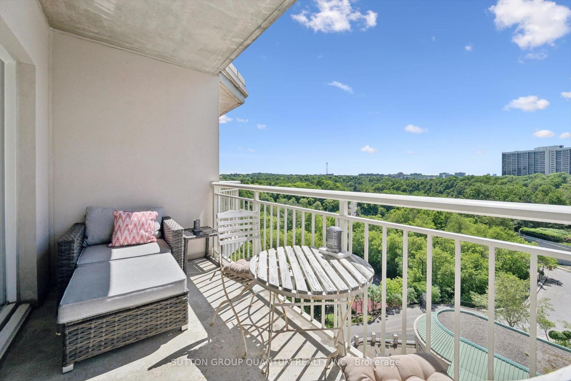 18 Concorde Place 818 #818, Toronto — Condo for lease, photo 1