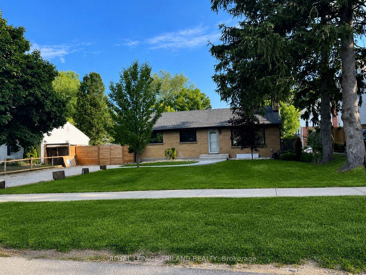 1313 Springbank Avenue — photo 1