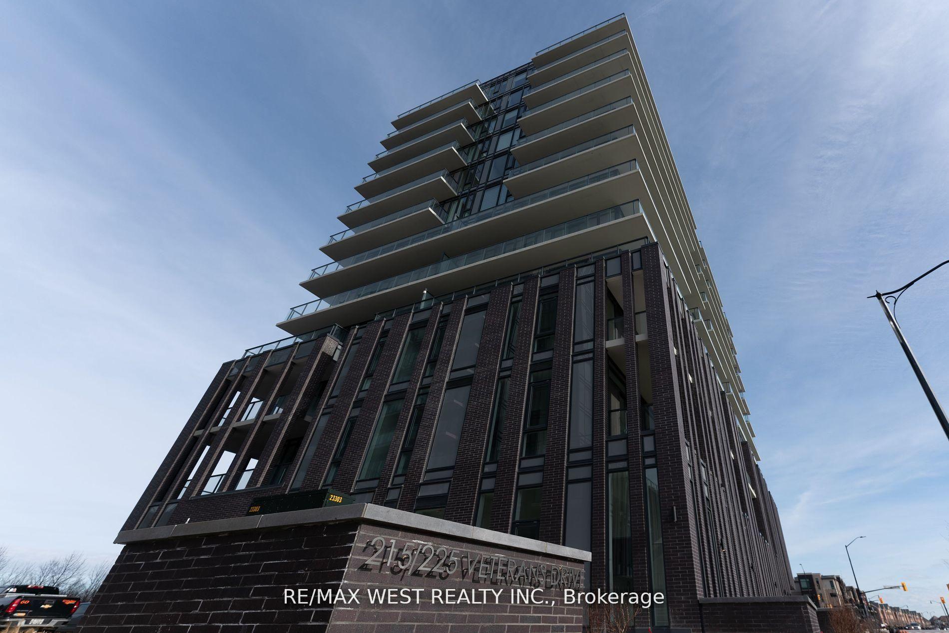 215 Veterans Drive 307 #307, Brampton — Condo for lease, photo 1
